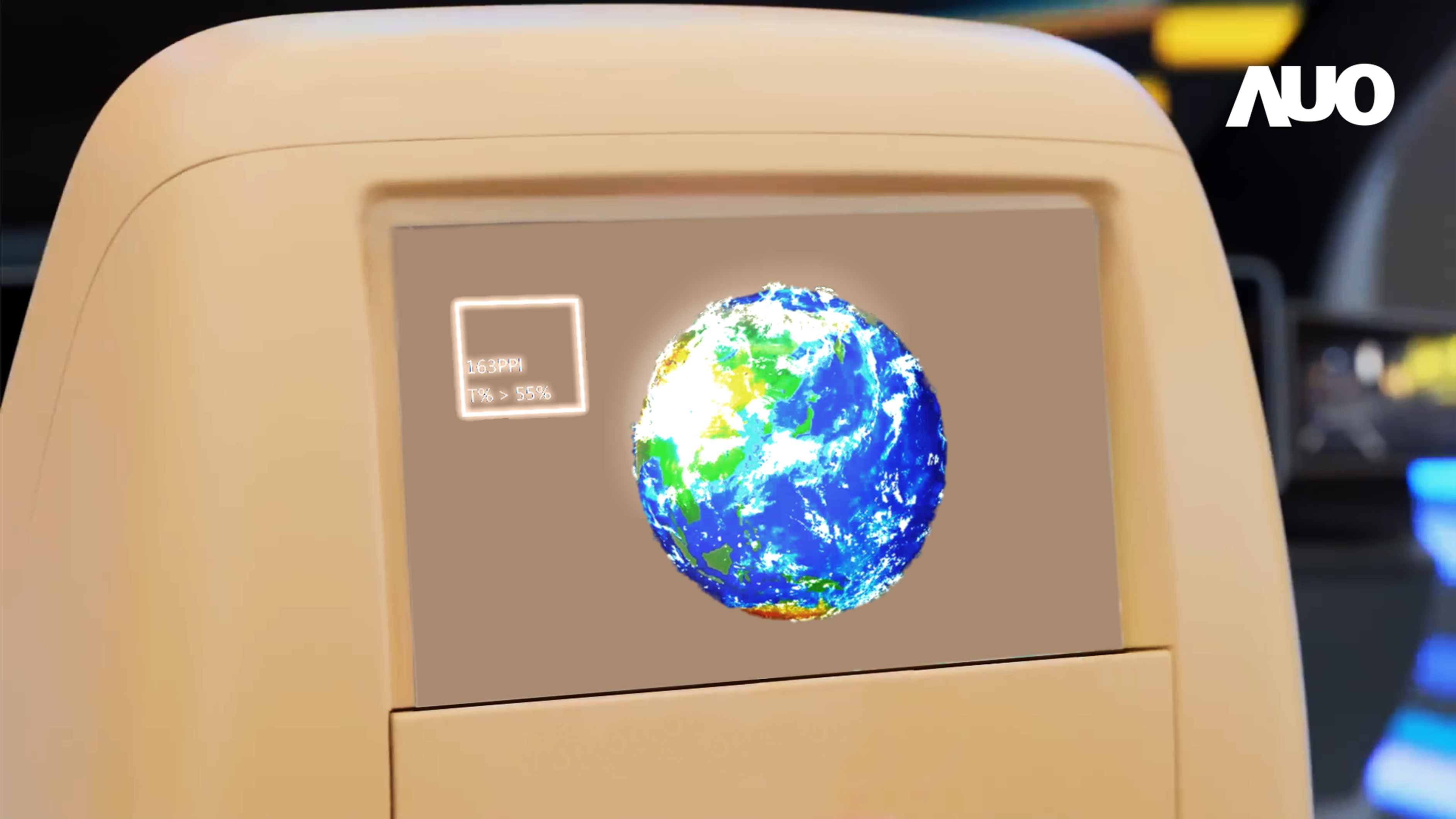 申博太陽(yáng)城突破設(shè)計(jì)與制程挑戰(zhàn)，推出全球最高分辨率163ppi的13.5吋透明Micro LED面板，并積極布局智能車(chē)市場(chǎng)，以期拓展透明顯示應(yīng)用的可能性